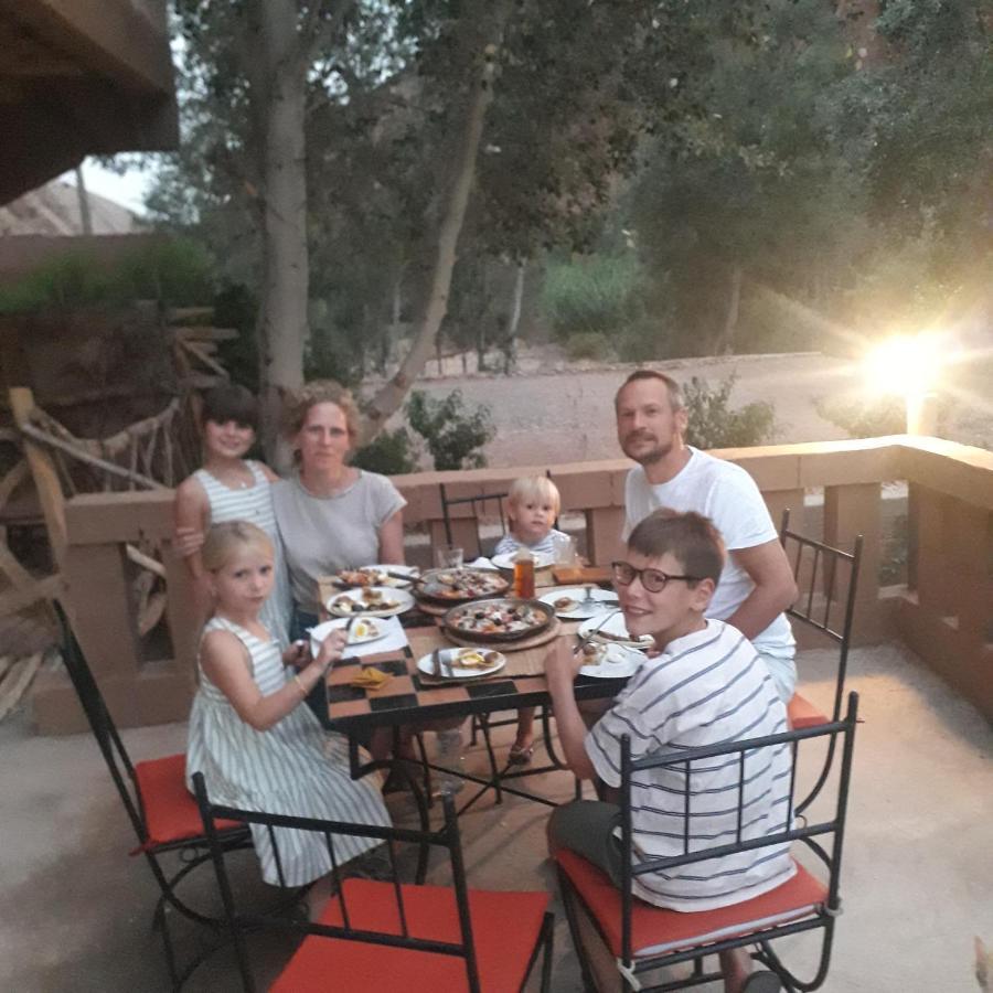 Riad Pizzeria Marhaba Akhendachou n'Ait Ouffi Εξωτερικό φωτογραφία