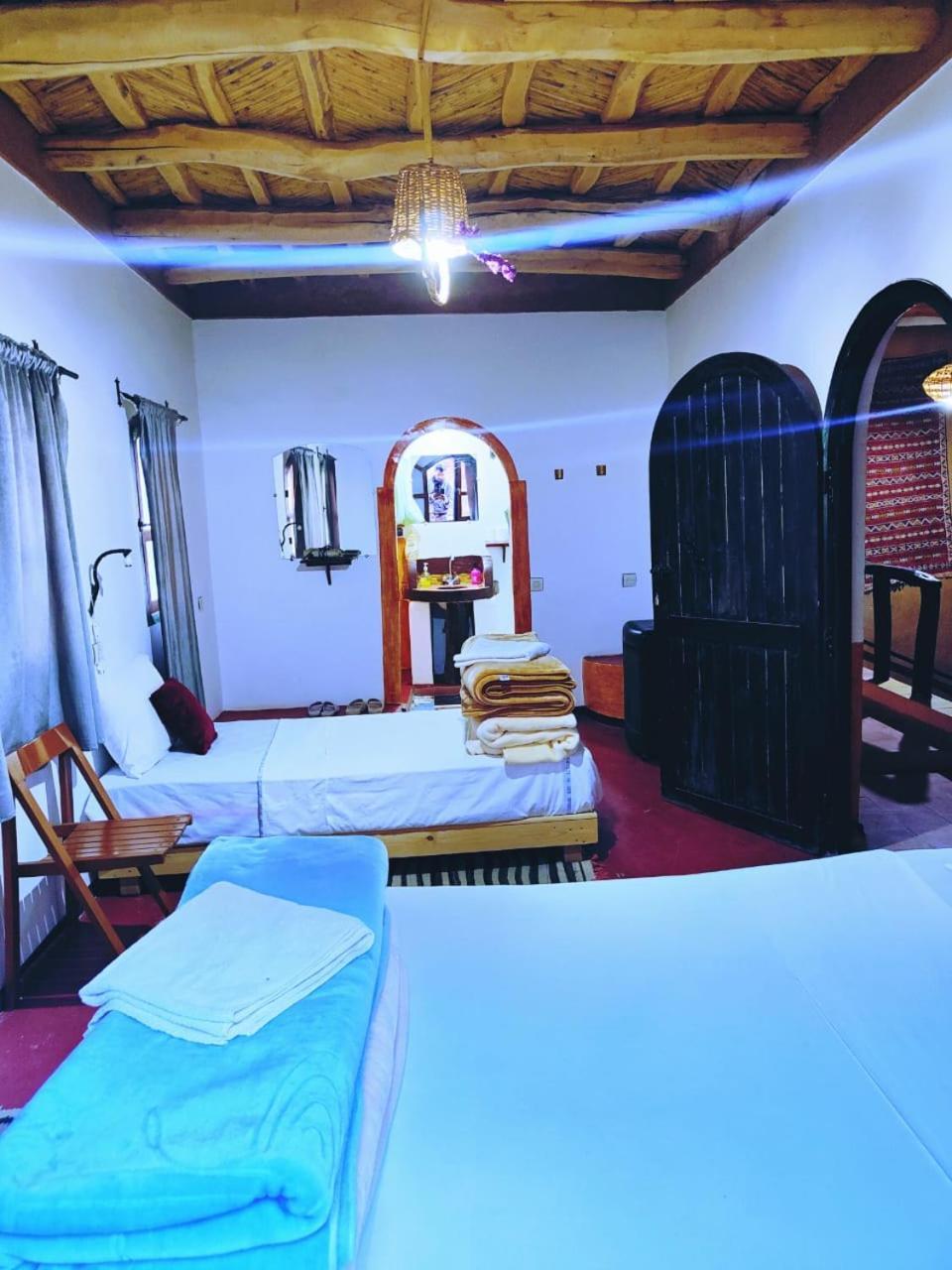 Riad Pizzeria Marhaba Akhendachou n'Ait Ouffi Εξωτερικό φωτογραφία