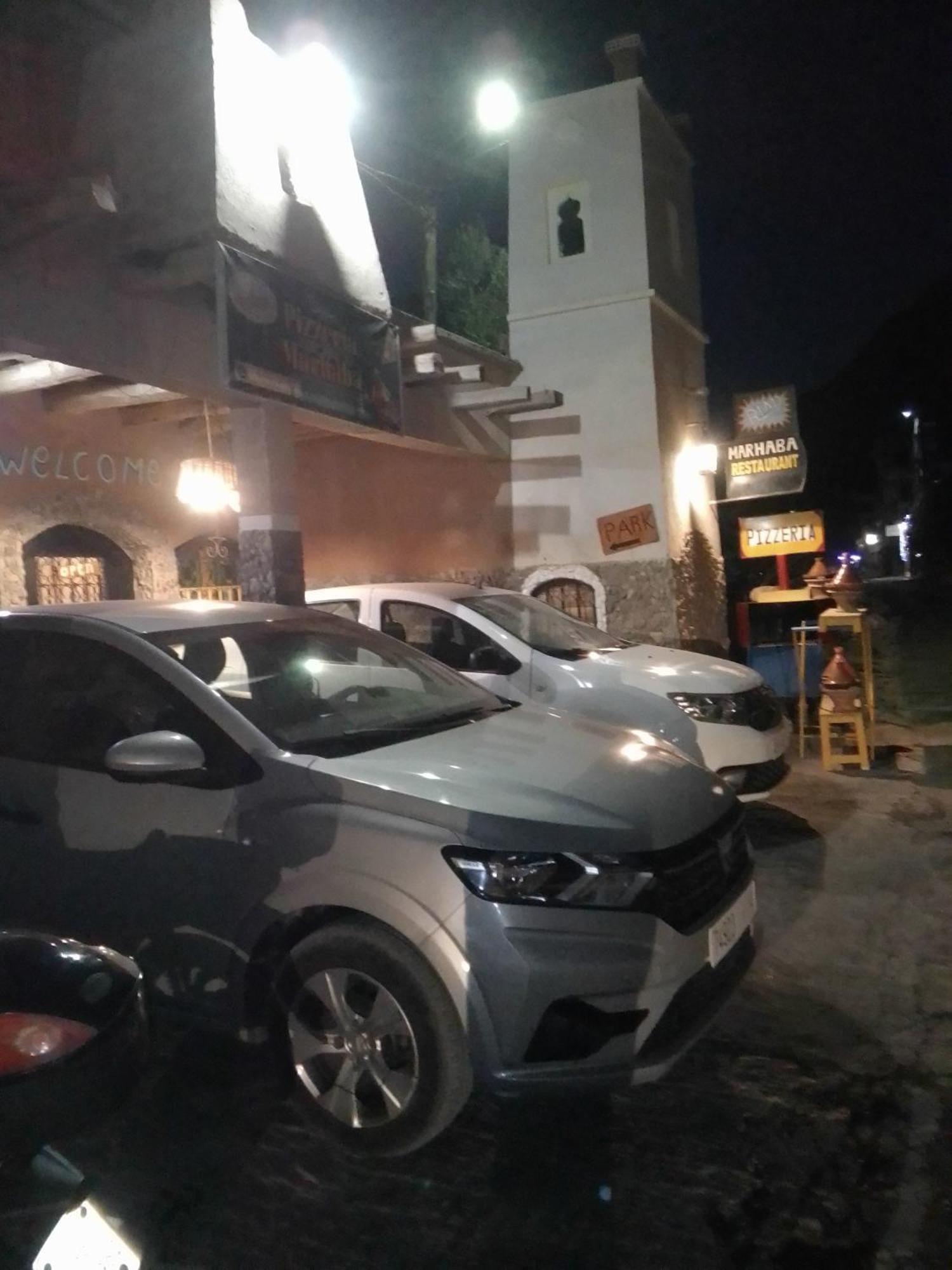 Riad Pizzeria Marhaba Akhendachou n'Ait Ouffi Εξωτερικό φωτογραφία
